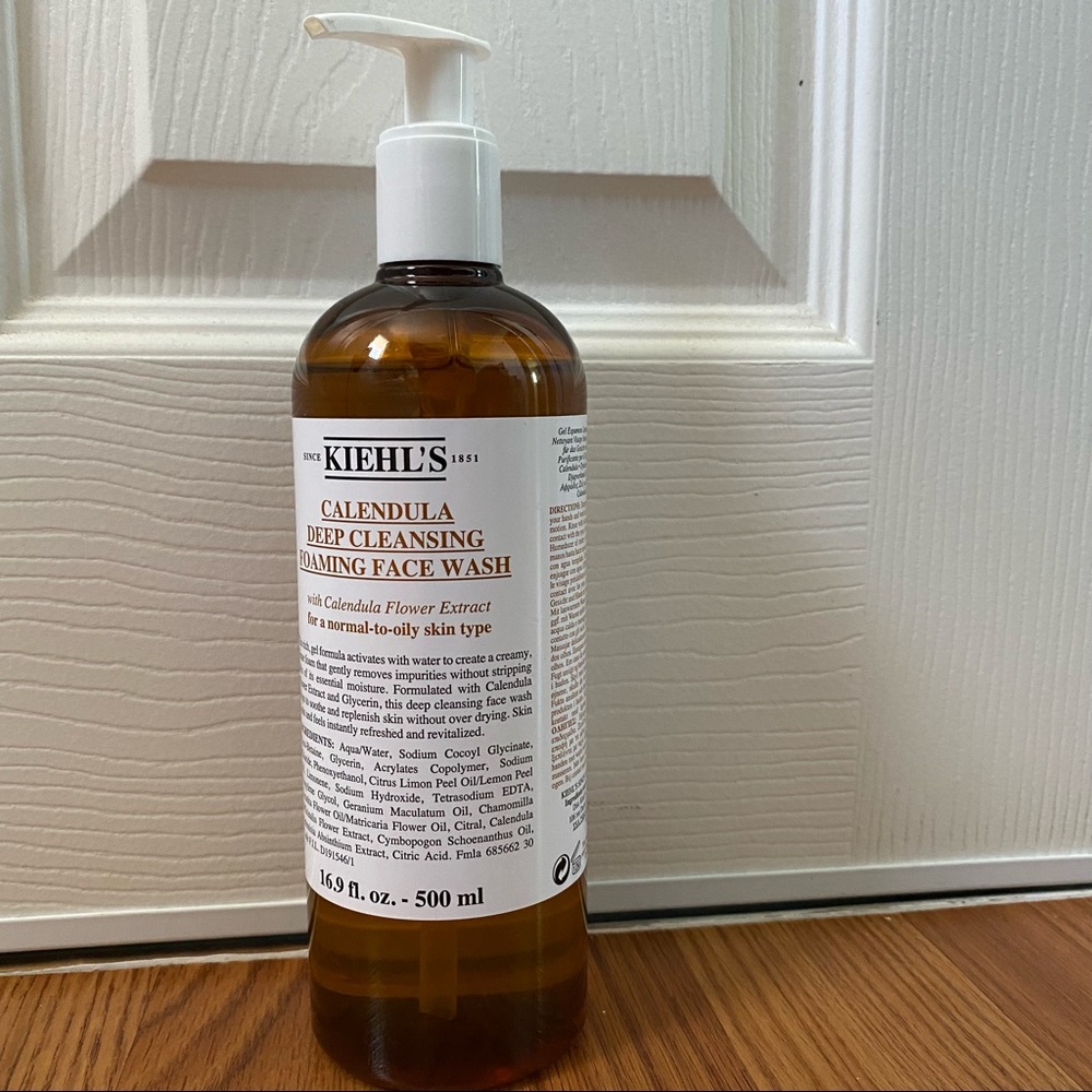Kiehl’s Calendula Deep Cleansing Foaming Face Wash 16.9 go oz/ 500ml